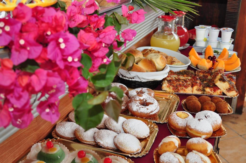Rooms And Breakfast Zefiro San Vito Lo Capo Bagian luar foto