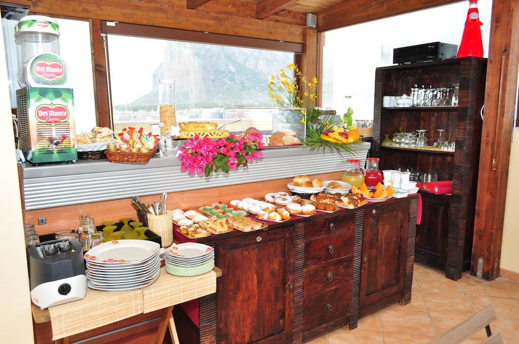 Rooms And Breakfast Zefiro San Vito Lo Capo Bagian luar foto