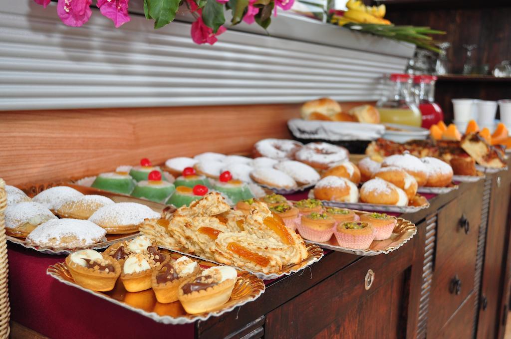 Rooms And Breakfast Zefiro San Vito Lo Capo Bagian luar foto
