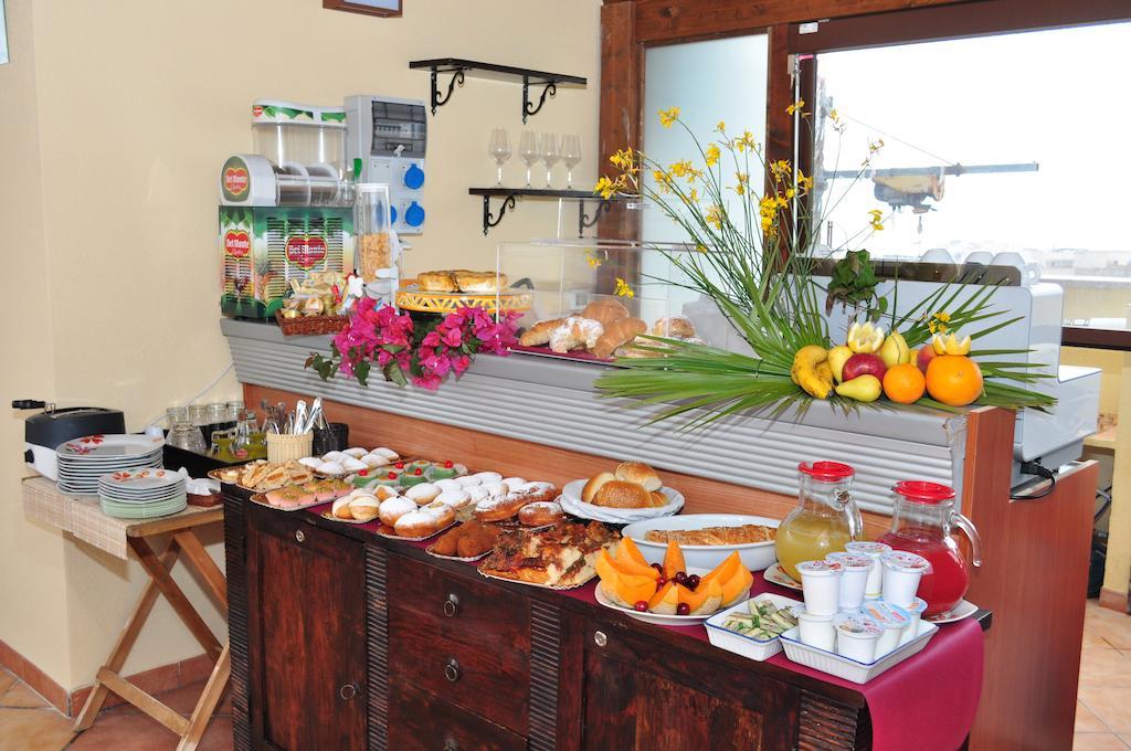 Rooms And Breakfast Zefiro San Vito Lo Capo Bagian luar foto