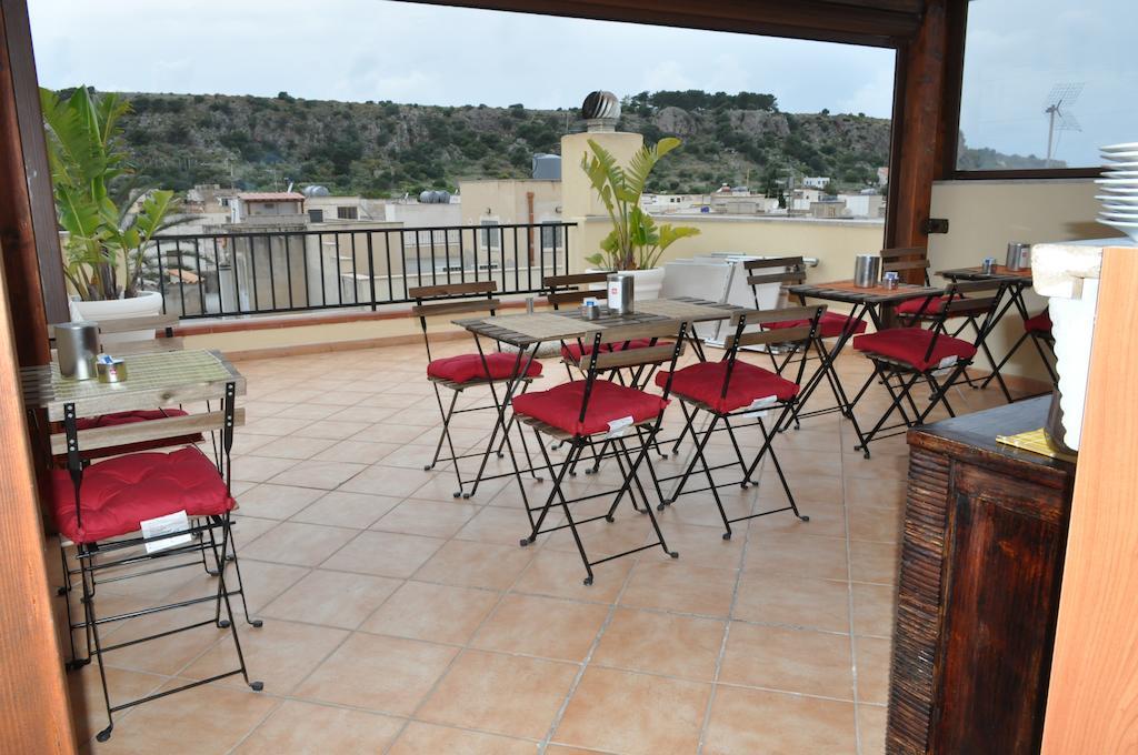 Rooms And Breakfast Zefiro San Vito Lo Capo Bagian luar foto