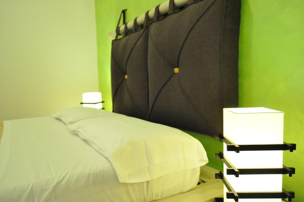 Rooms And Breakfast Zefiro San Vito Lo Capo Ruang foto