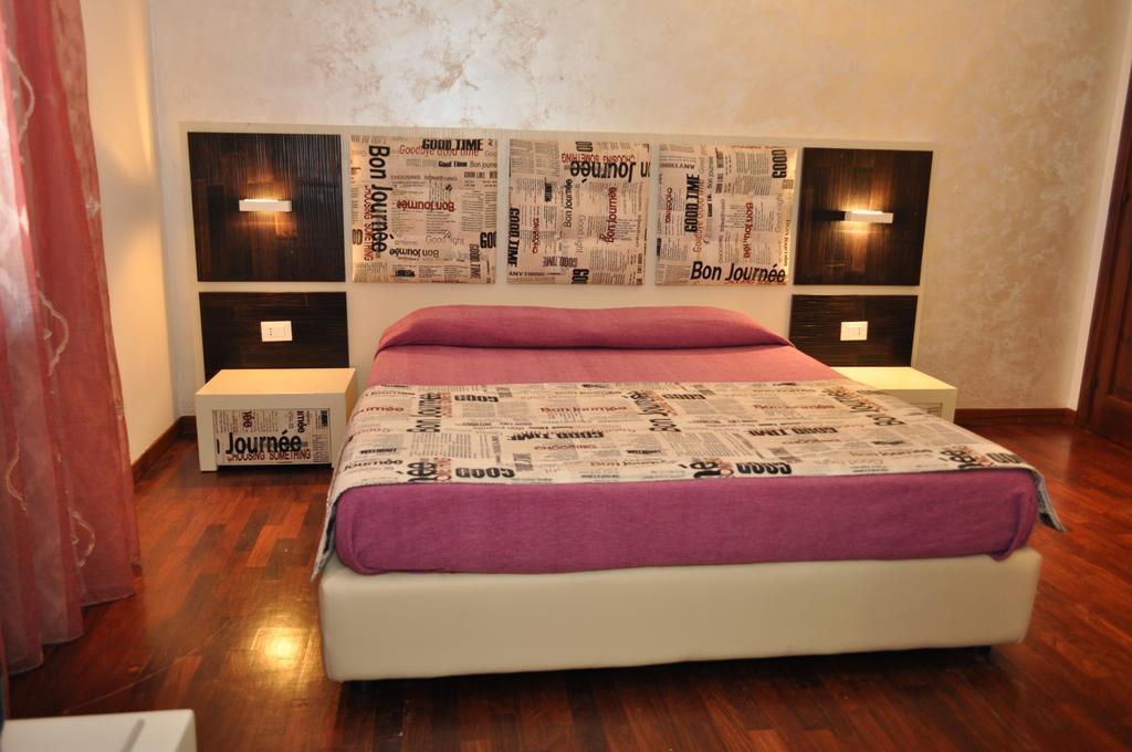 Rooms And Breakfast Zefiro San Vito Lo Capo Ruang foto