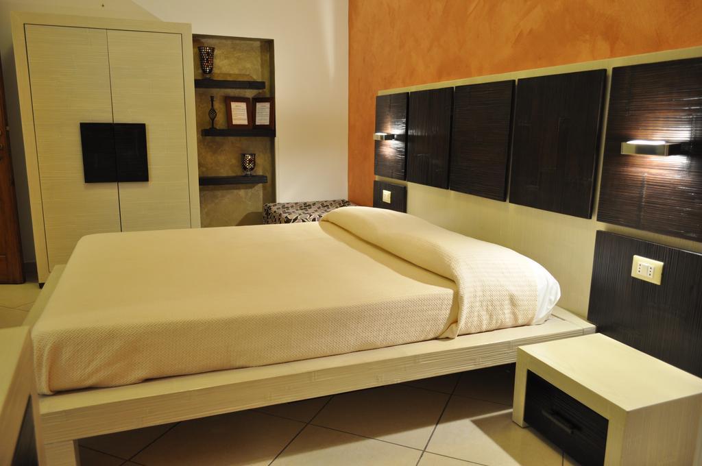 Rooms And Breakfast Zefiro San Vito Lo Capo Bagian luar foto