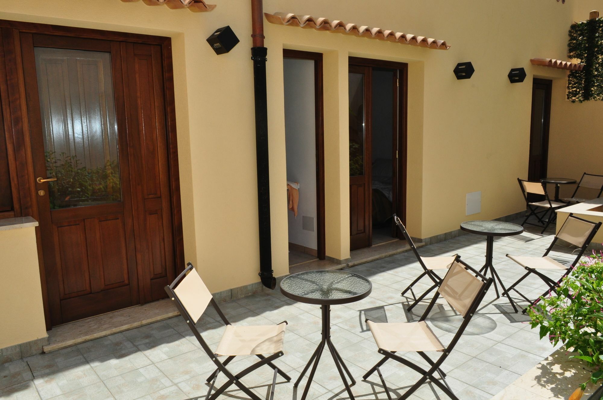 Rooms And Breakfast Zefiro San Vito Lo Capo Bagian luar foto