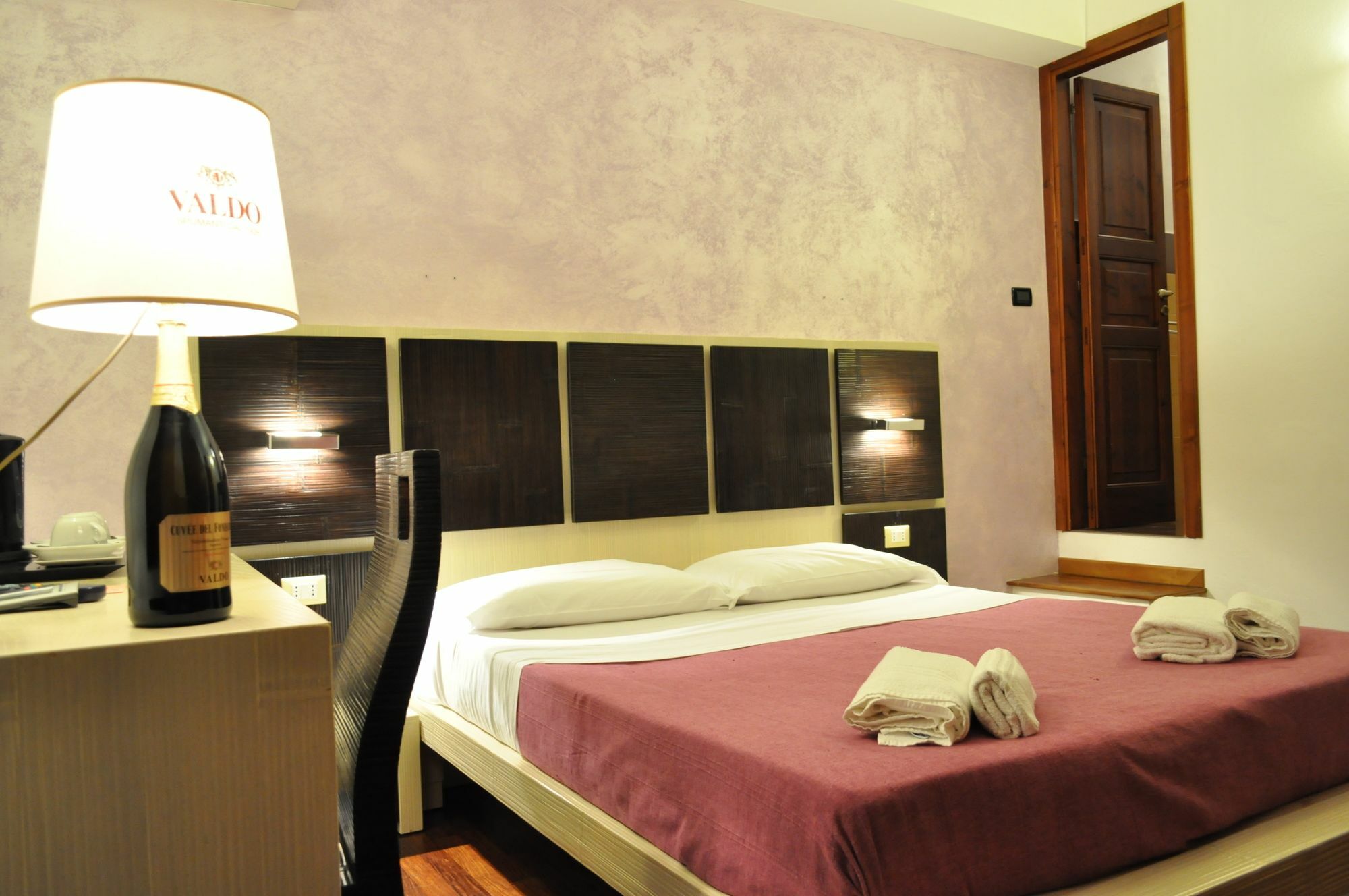 Rooms And Breakfast Zefiro San Vito Lo Capo Bagian luar foto