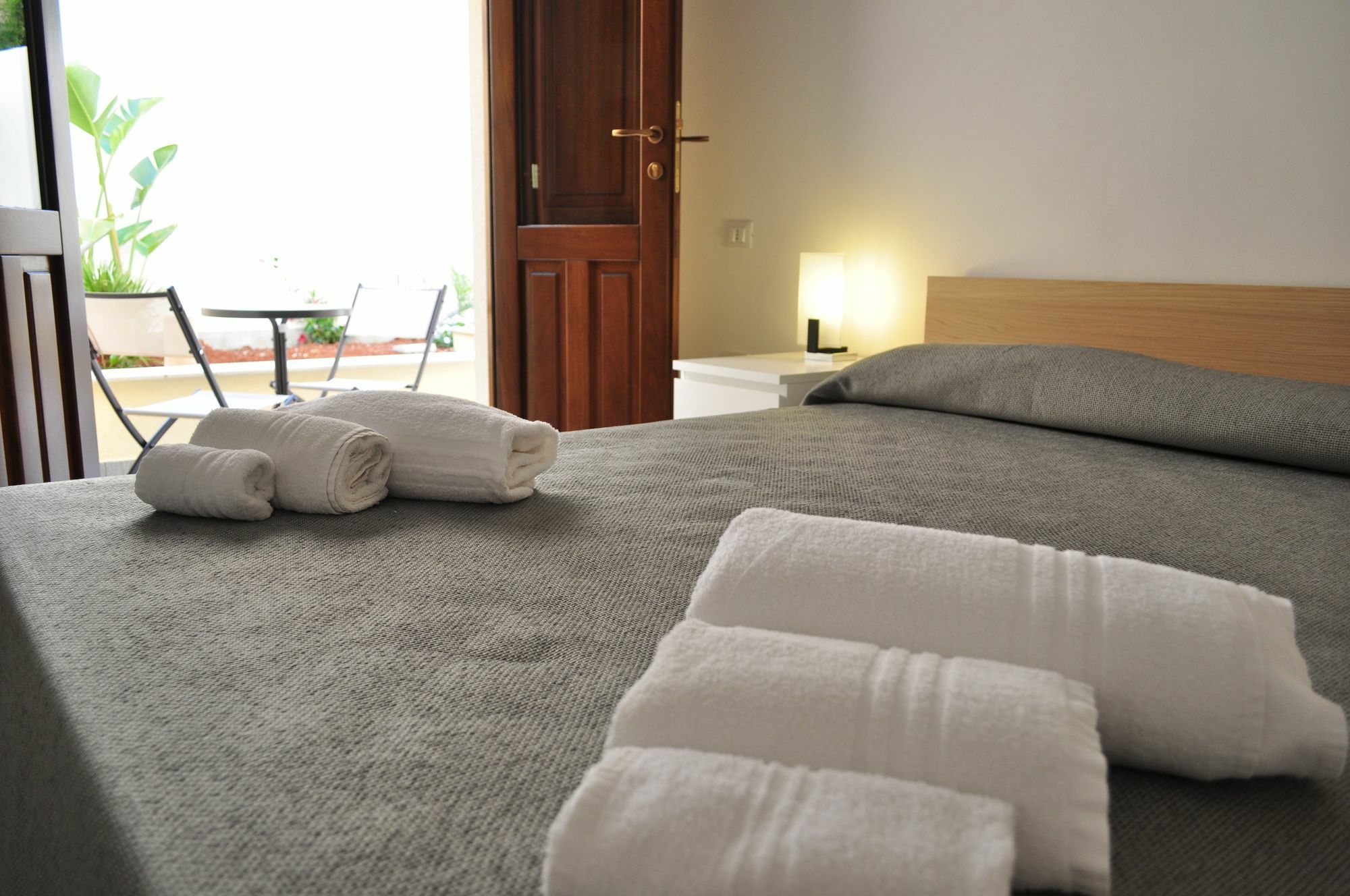 Rooms And Breakfast Zefiro San Vito Lo Capo Bagian luar foto